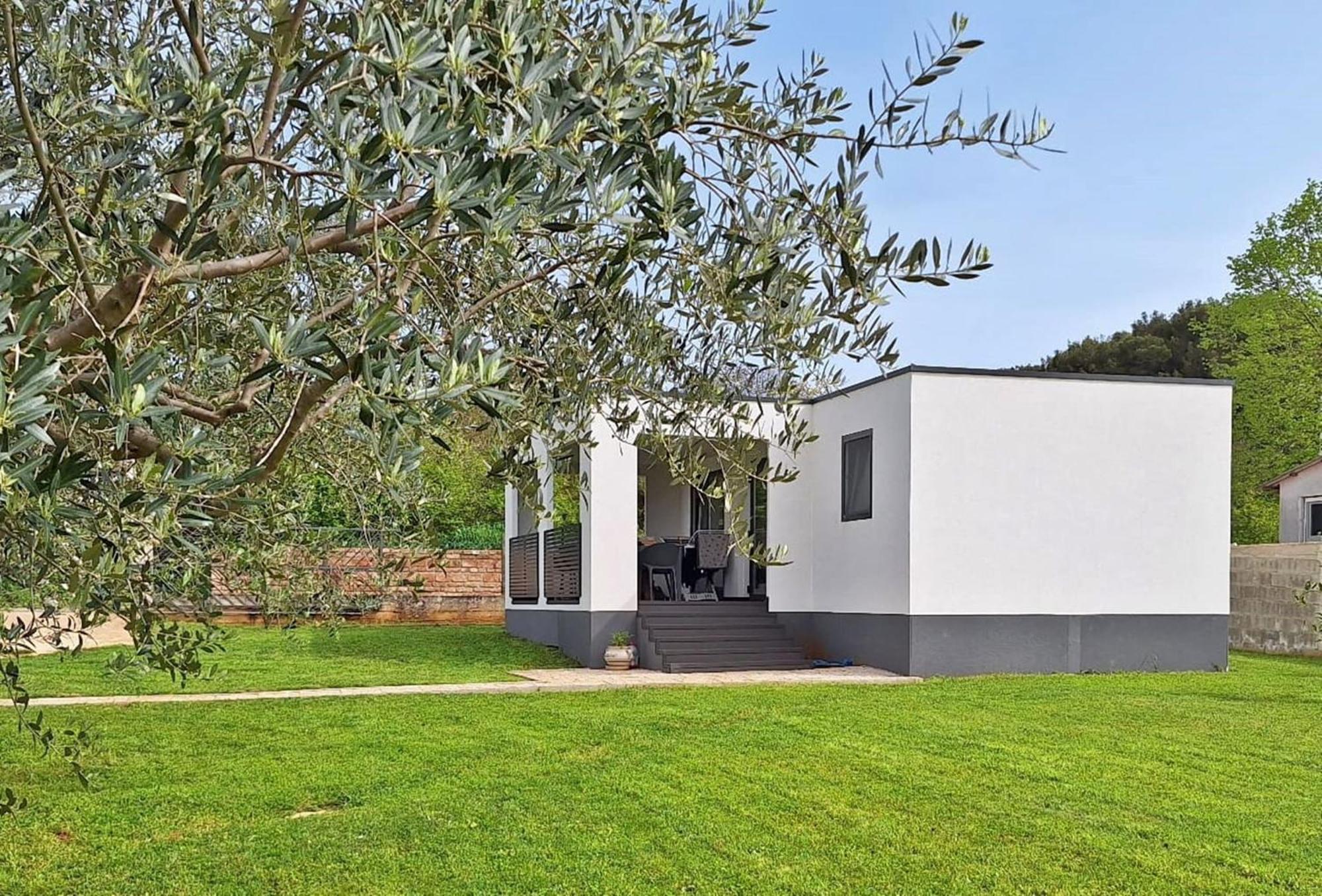 Modern Family House Lucia With Big Garden * Pula
