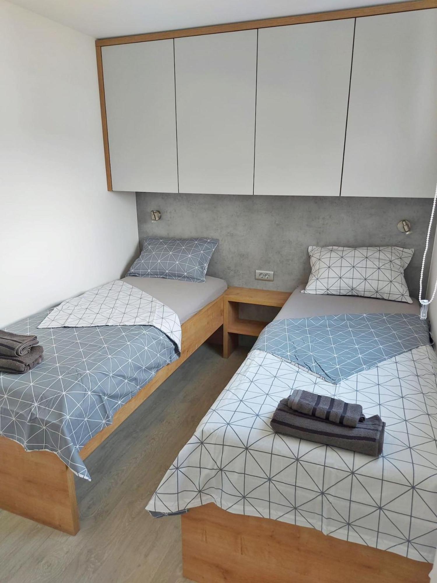 Modern Family House Lucia With Big Garden Casa vacanze *