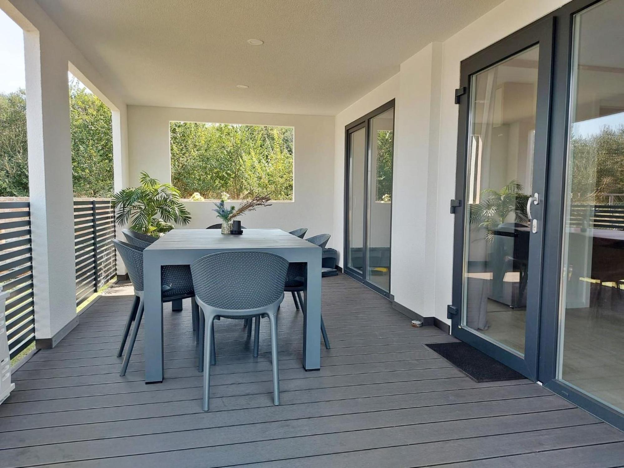 Modern Family House Lucia With Big Garden Casa vacanze *